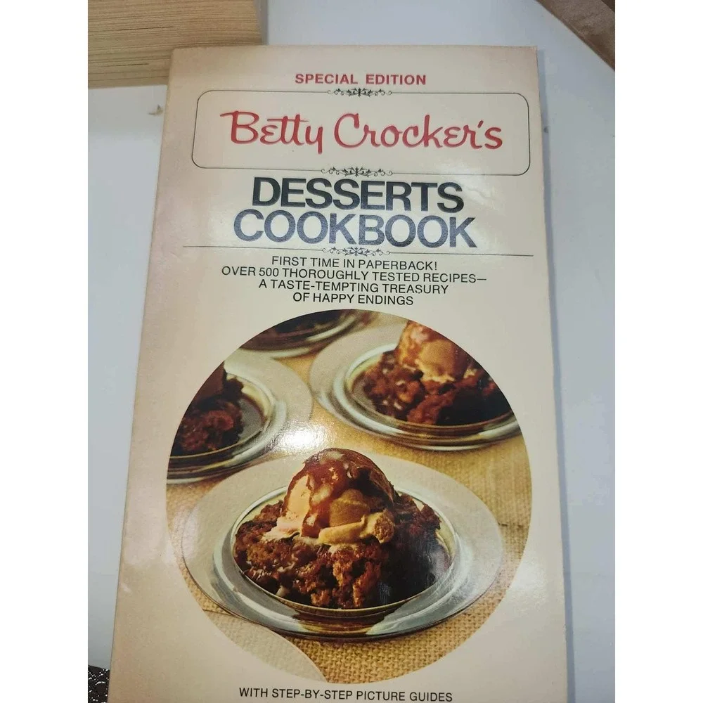 Vintage Cooking with Betty Crocker 4 Book Boxed Set Cookbook Desserts 1970s